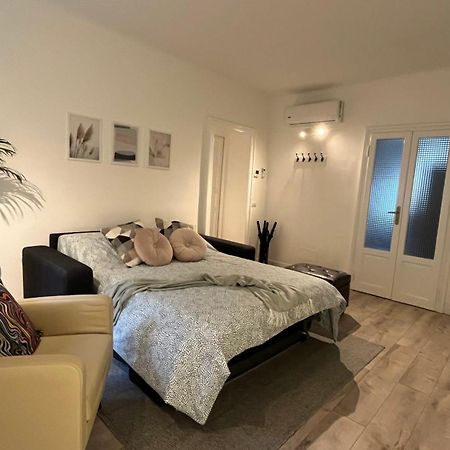 Ceresio - Lake & Mountain Apartment Porto Ceresio Bagian luar foto